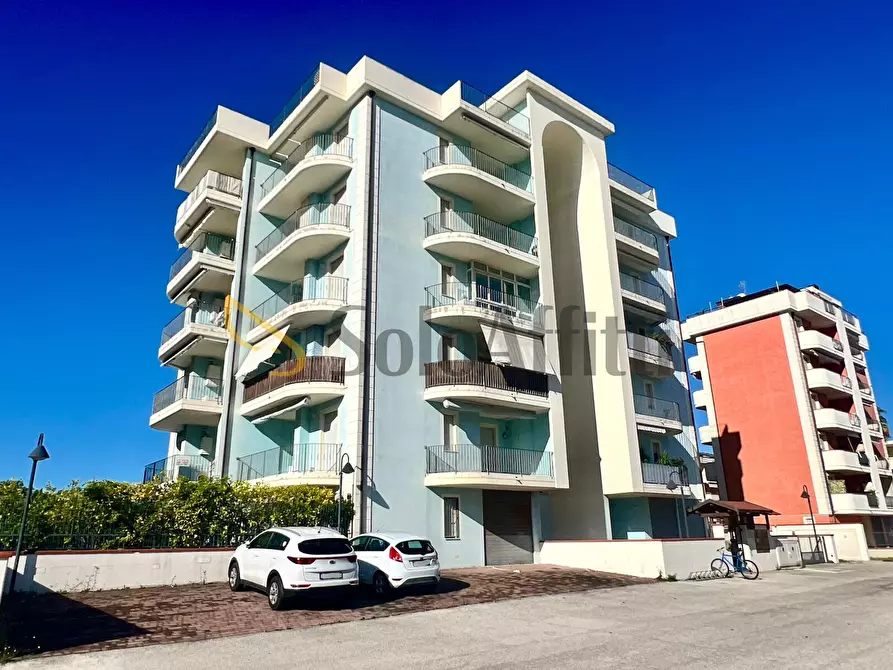 Immagine 17 di Bilocale in affitto  in Via Ercole Falò 6 a Alba Adriatica