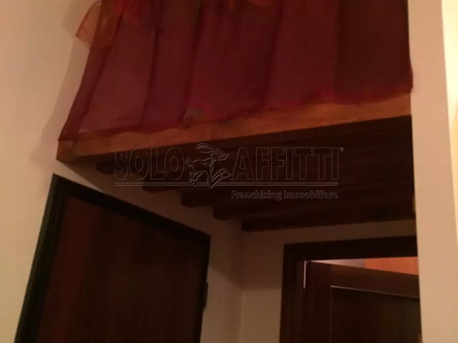 Immagine 8 di Monolocale in affitto  a Livorno