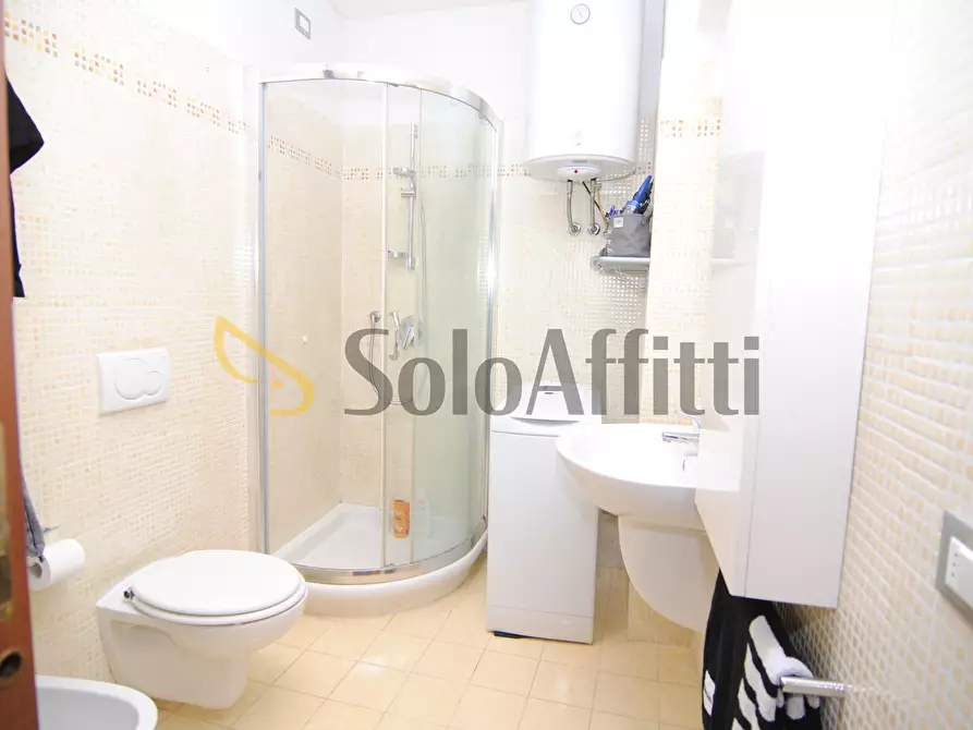 Immagine 5 di Bilocale in affitto  a Livorno