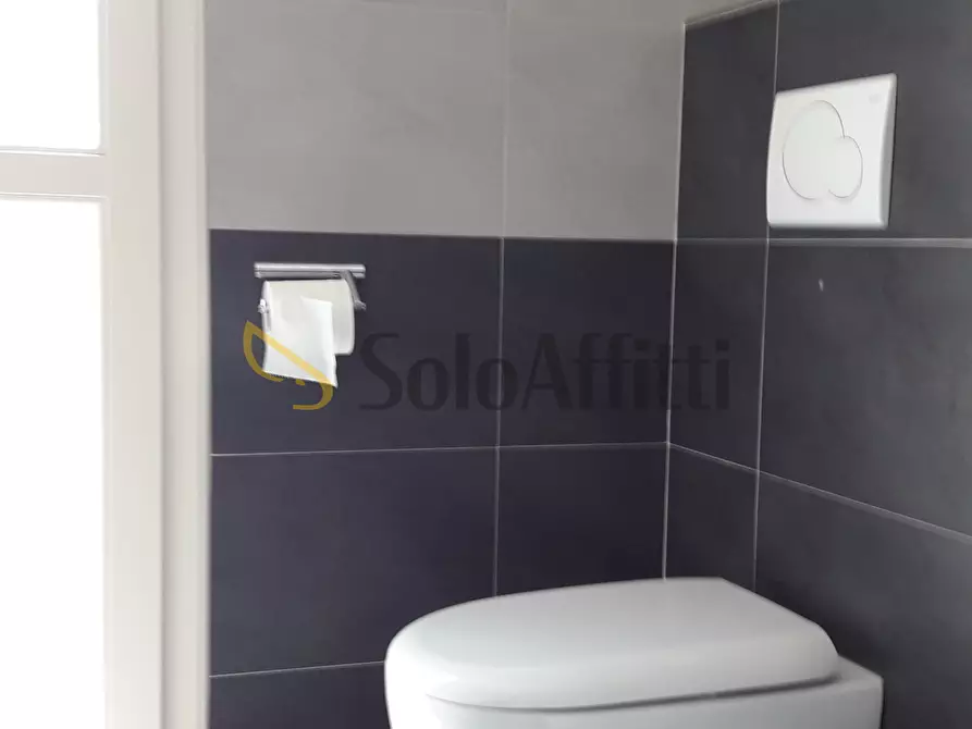 Immagine 7 di Bilocale in affitto  in Viale Rimembranze a Rimini