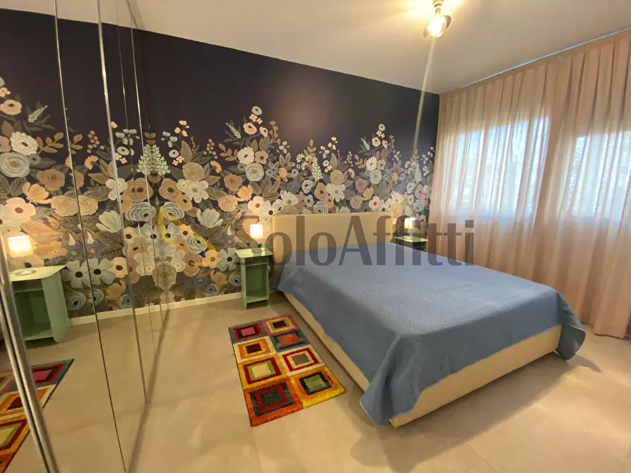 Immagine 21 di Quadrilocale in affitto  in Viale dei Mille 1 a Riccione