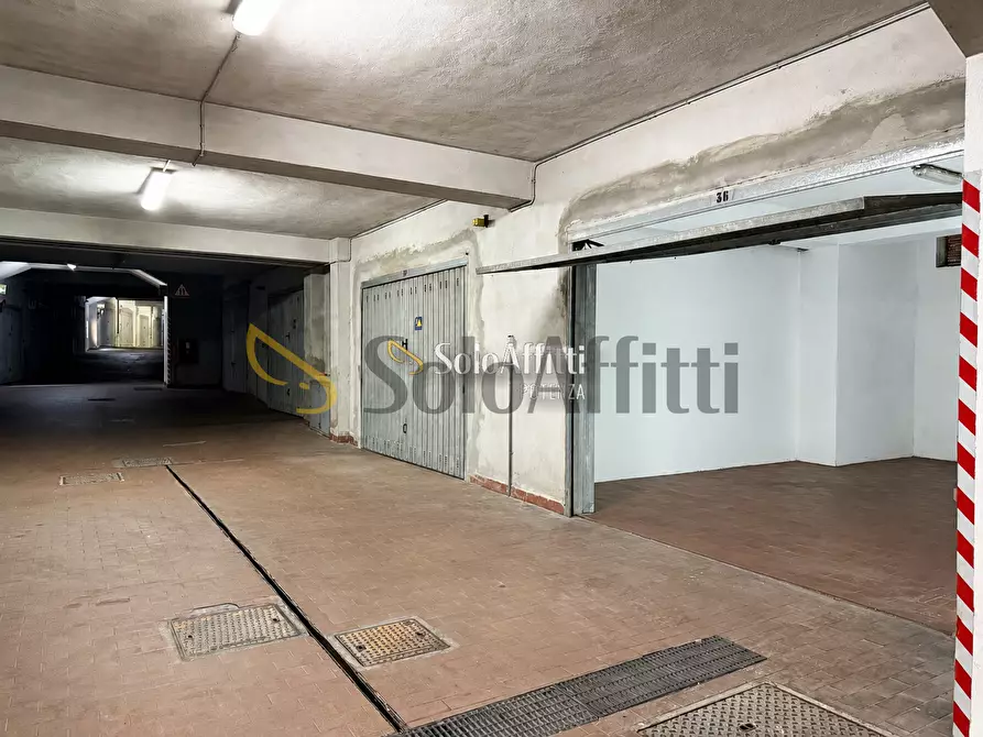 Immagine 26 di Pentalocale in affitto  in Via delle Medaglie Olimpiche 2 a Potenza