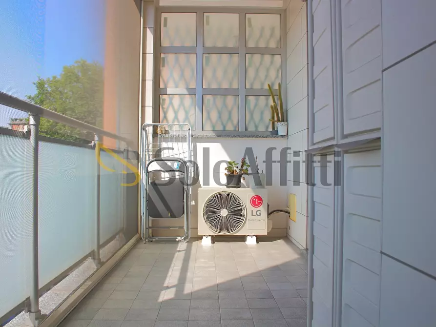Immagine 11 di Bilocale in affitto  in Via Gressoney 7 a Milano