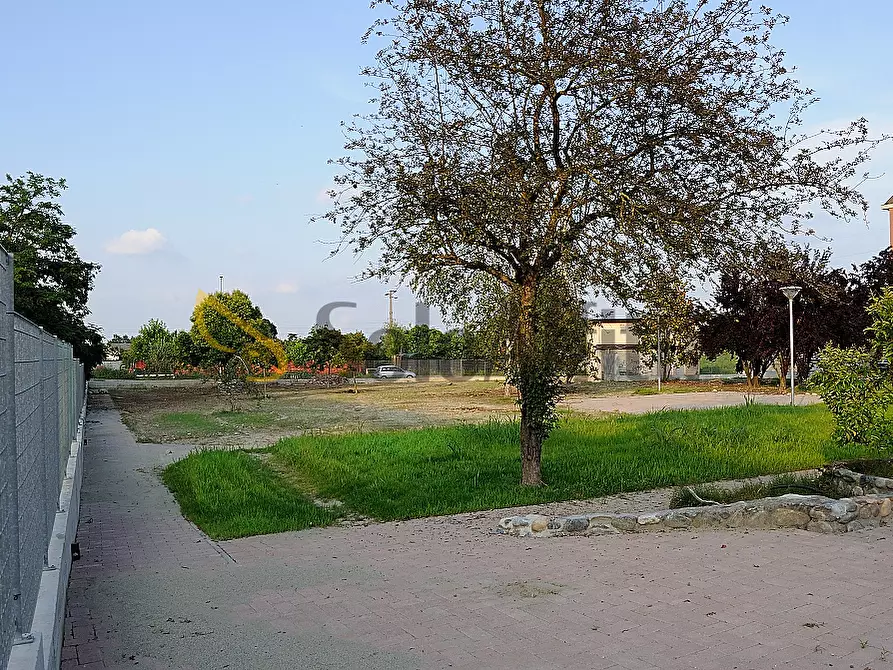 Immagine 29 di Bilocale in affitto  in Via Fornaci 45 a Settimo Torinese