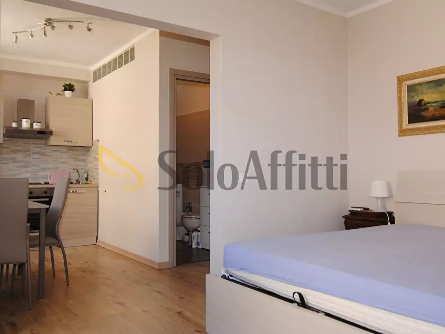 Immagine 11 di Monolocale in affitto  a Livorno