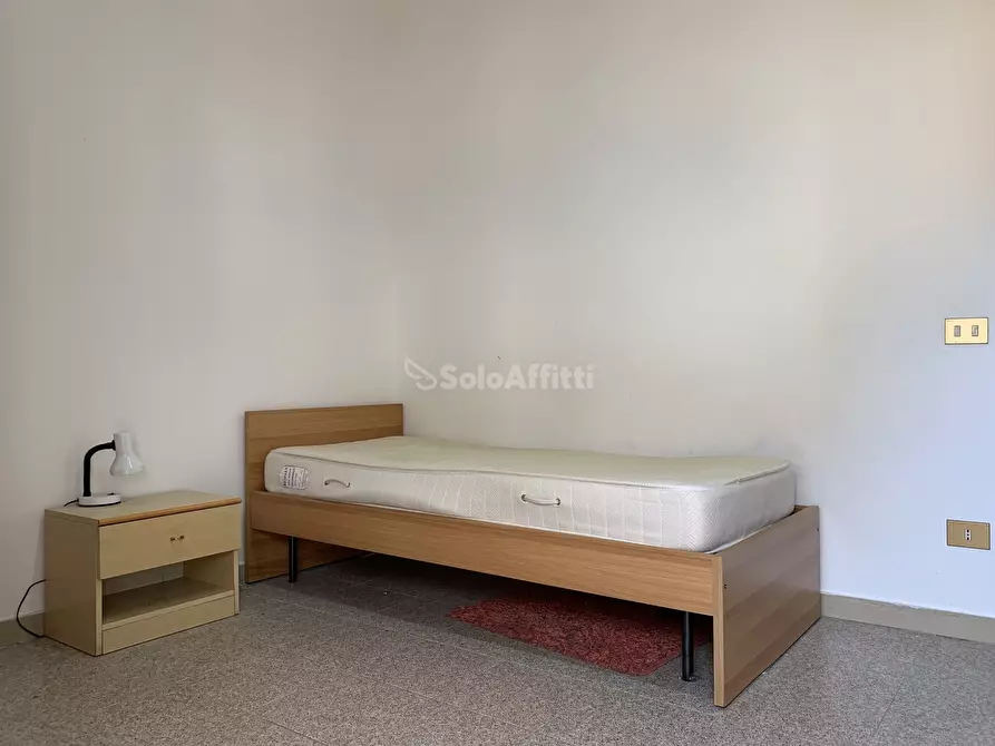 Immagine 7 di Stanza singola in affitto  a Catanzaro