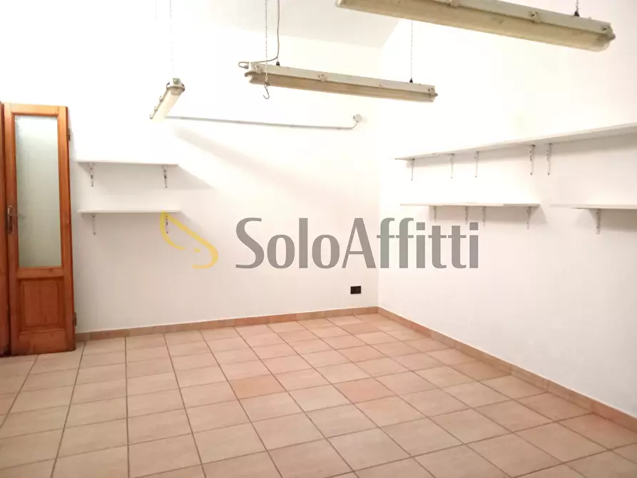 Immagine 9 di Locale commerciale in affitto  in Via Giovanni Giussani 2 a Nova Milanese