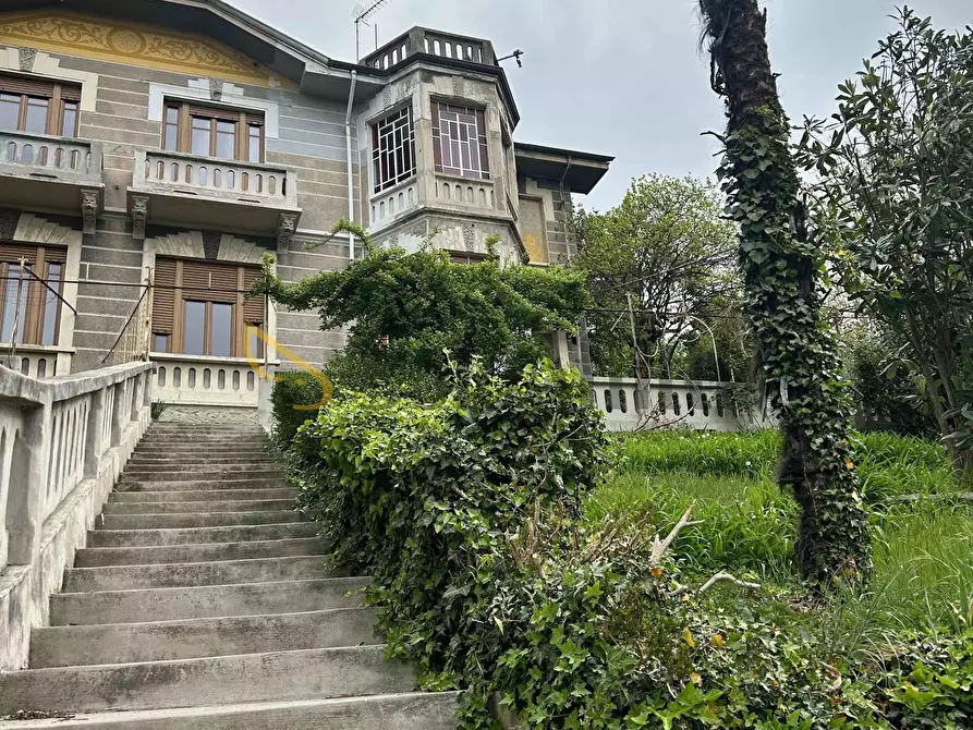 Immagine 1 di Trilocale in affitto  a Torino