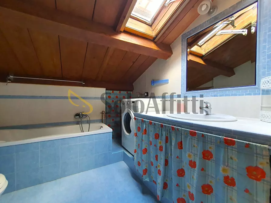 Immagine 9 di Mansarda in affitto  a Catanzaro