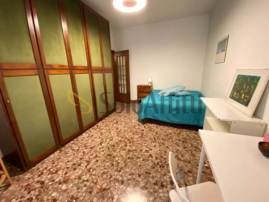Immagine 18 di Stanza singola in affitto  in Via Ferrarecce 57 a Caserta