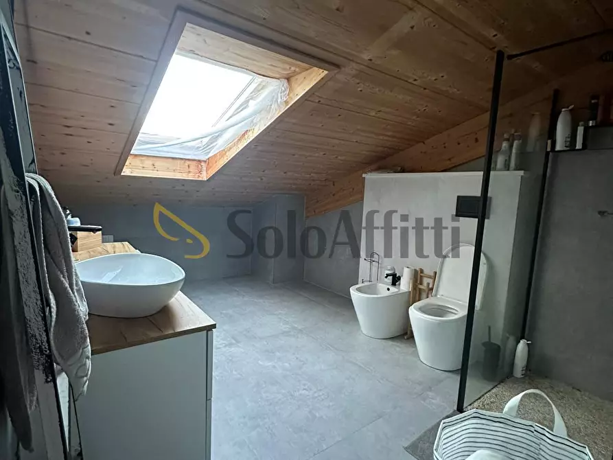 Immagine 17 di Villa in affitto  in Via Orsoleto a Rimini