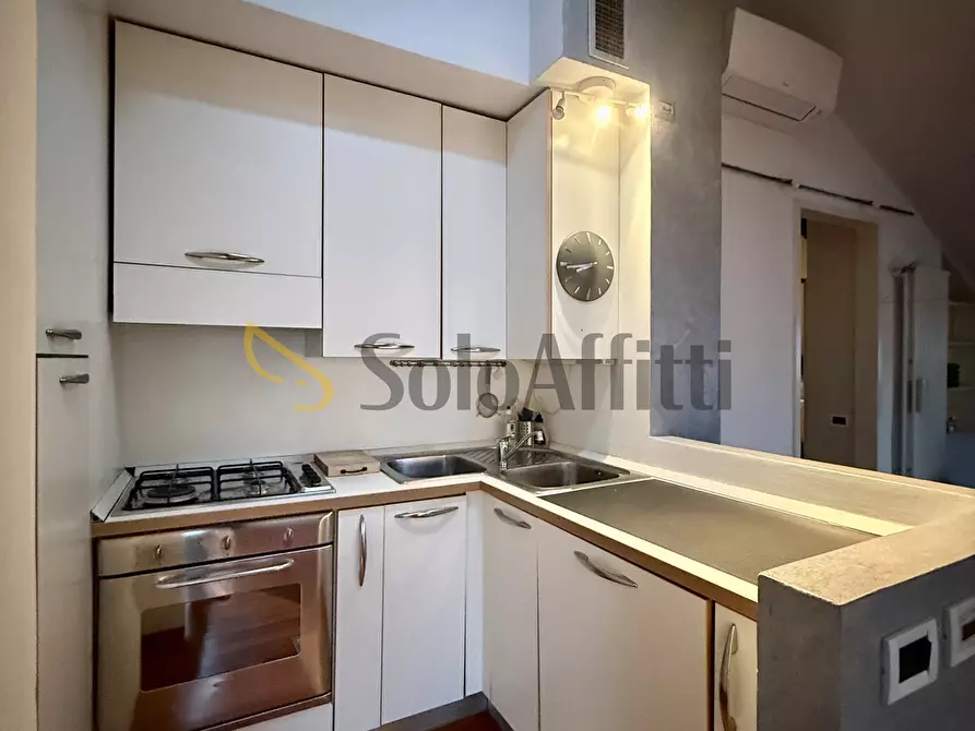 Immagine 31 di Bilocale in affitto  in Via Magenta 37 a Torino