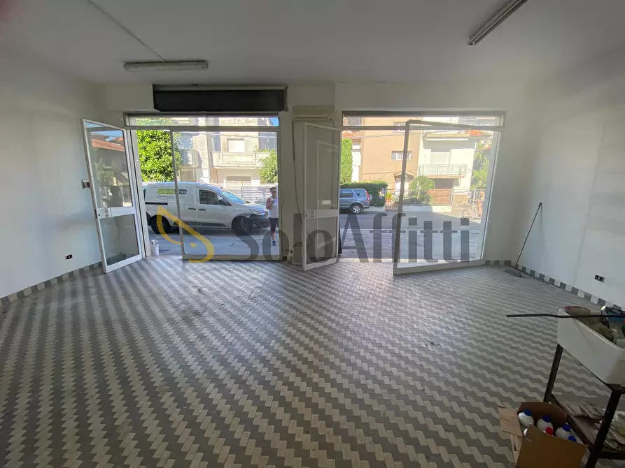 Immagine 7 di Laboratorio in affitto  in Via Pietro Sacconi 3 a Rimini