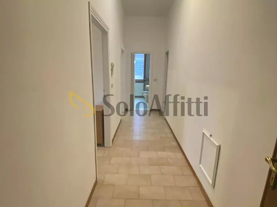 Immagine 9 di Quadrilocale in affitto  in Via Emilia 220 a Rimini