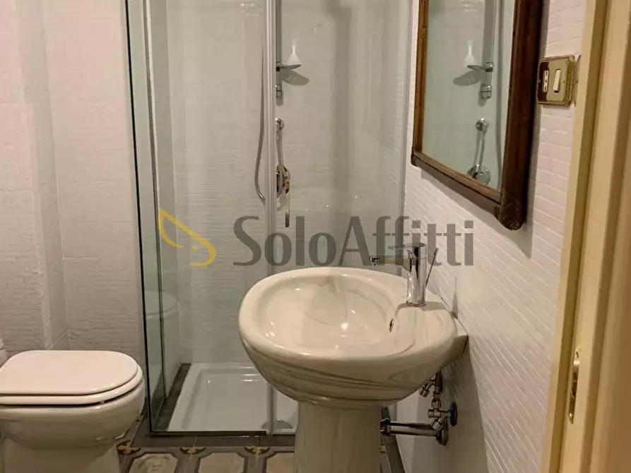 Immagine 6 di Trilocale in affitto  a Catania