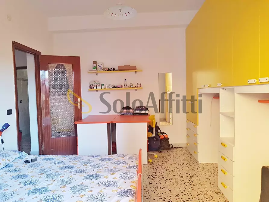 Immagine 11 di Trilocale in affitto  a Catanzaro