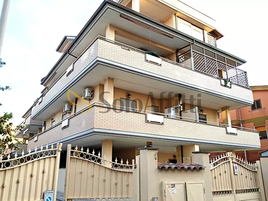 Immagine 1 di Trilocale in affitto  in Via delle Nasse a Fiumicino