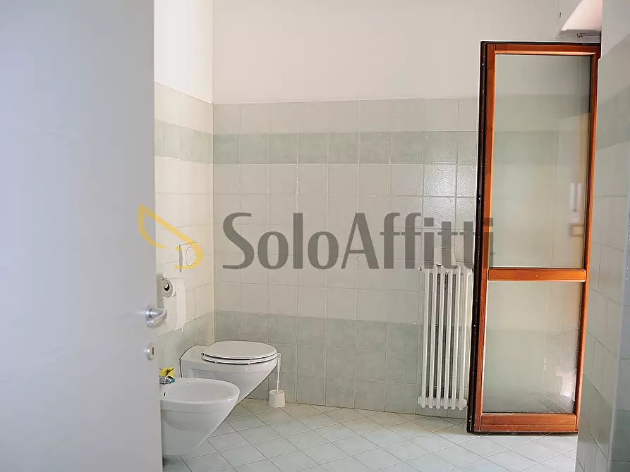 Immagine 12 di Bilocale in affitto  in VIA COLOMBO 29 a Caselle Torinese