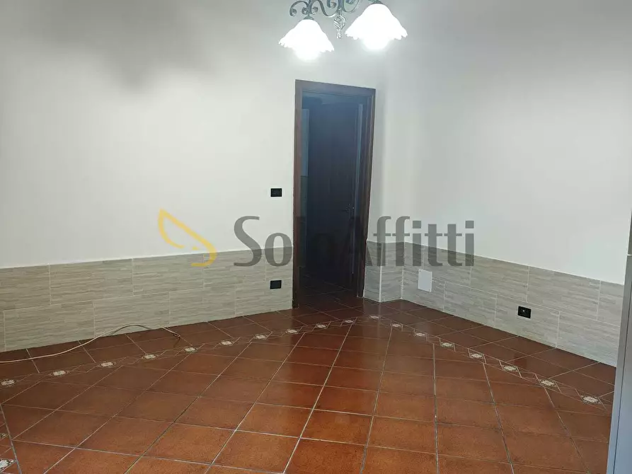 Immagine 2 di Bilocale in affitto  in Via Principi di Riggio 1A a Aci Castello