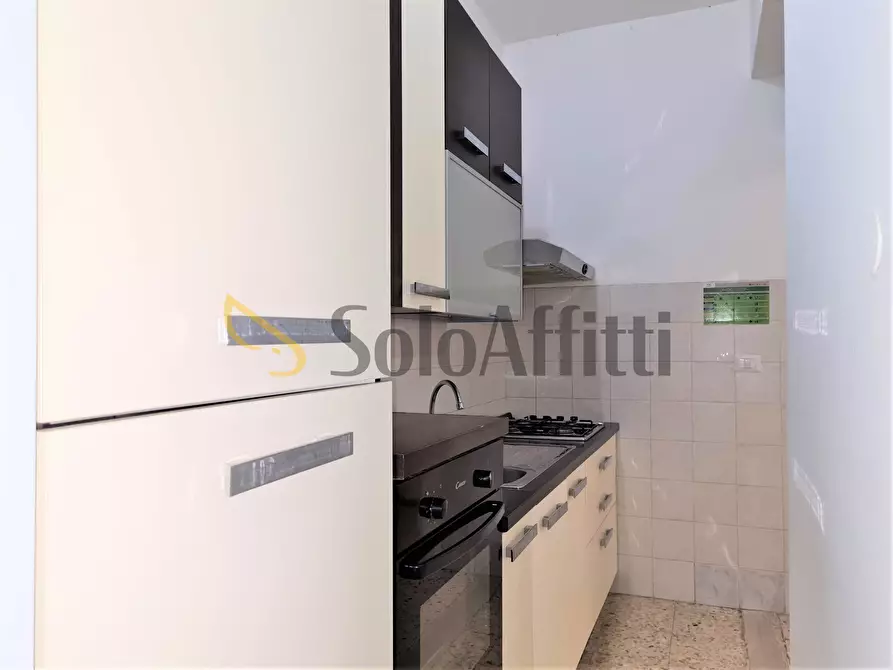 Immagine 5 di Trilocale in affitto  a Catanzaro
