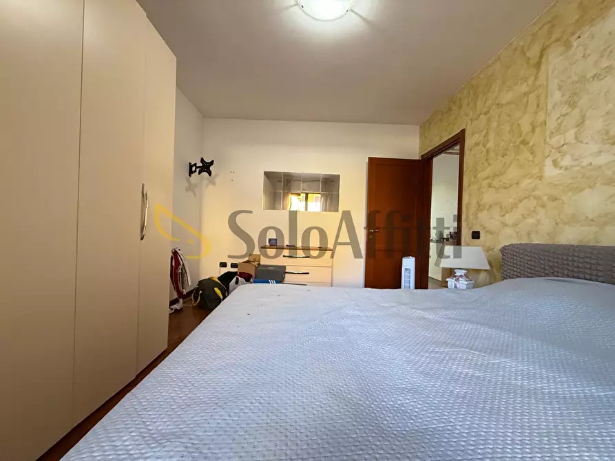 Immagine 13 di Bilocale in affitto  in Via Galatina a Caserta