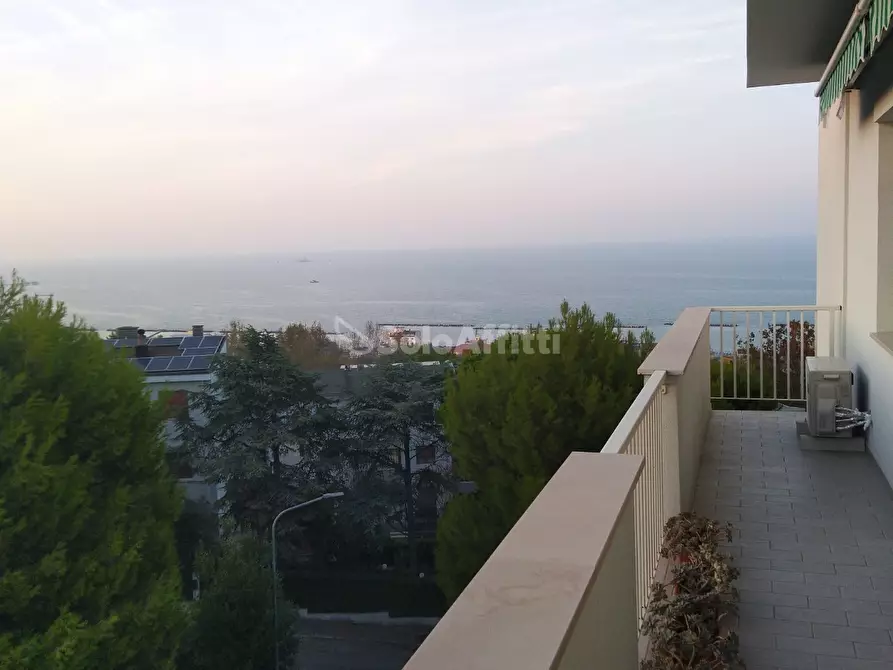 Immagine 3 di Quadrilocale in affitto  a Falconara Marittima
