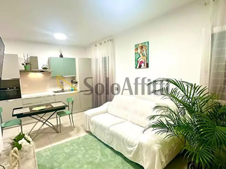 Immagine 1 di Trilocale in affitto  in Via delle Emarginule a Fiumicino