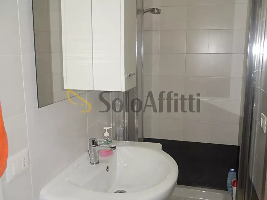 Immagine 14 di Stanza singola in affitto  a Catanzaro