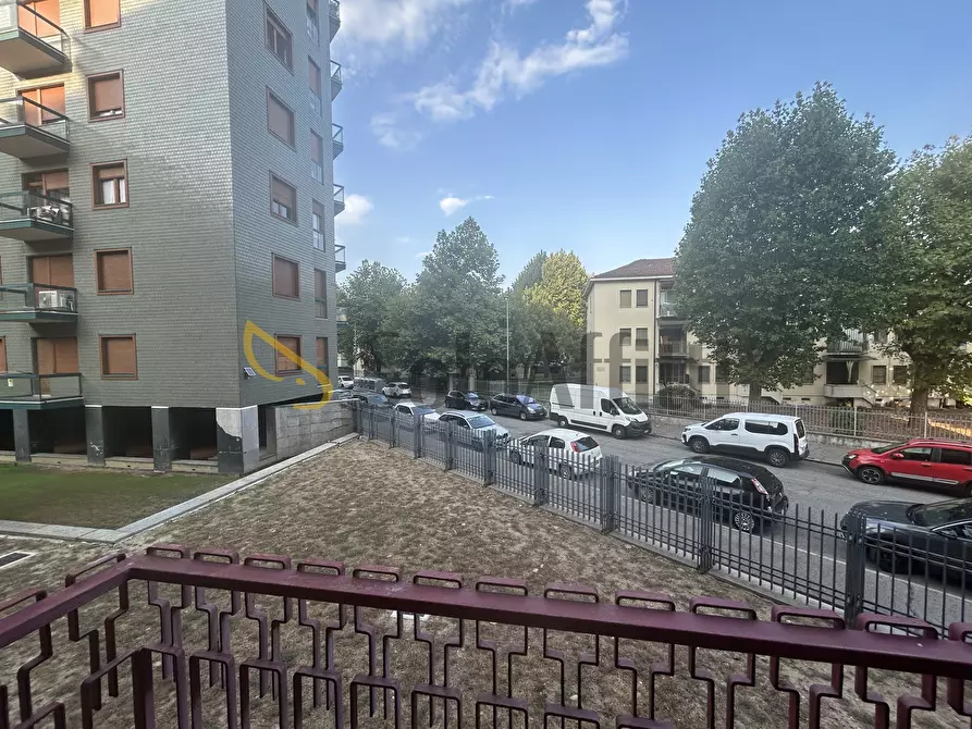 Immagine 29 di Pentalocale in affitto  in Via Gottardo 245 a Torino