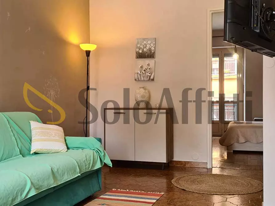 Immagine 2 di Bilocale in affitto  in Via Sostegno 18 a Torino