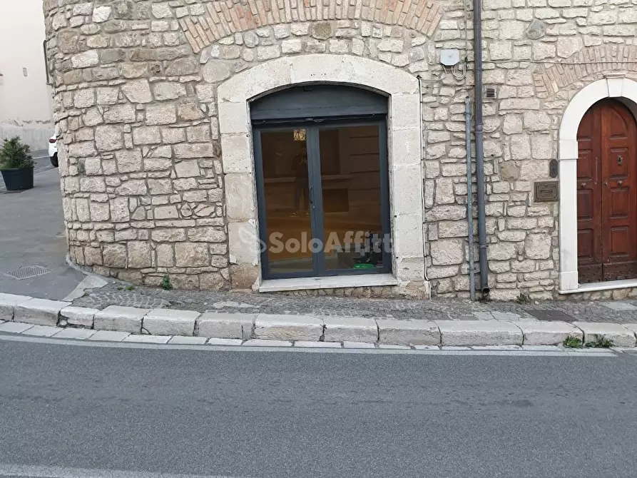 Immagine 6 di Locale commerciale in affitto  in Corso Umberto I 1 a Potenza