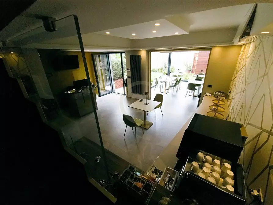 Immagine 34 di Villa in vendita  a Mascalucia