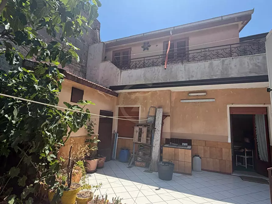 Immagine 3 di Casa bifamiliare in vendita  a Nicolosi