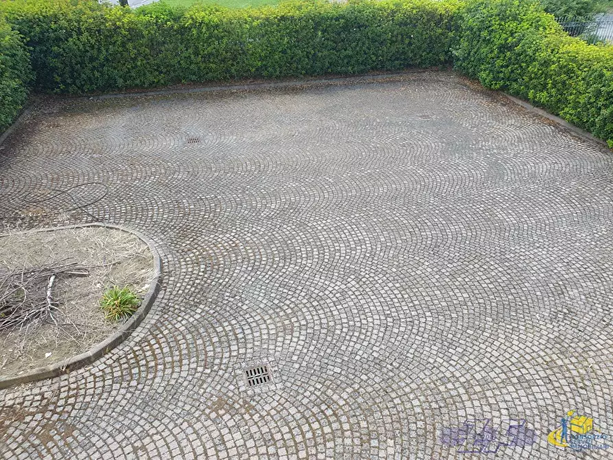 Immagine 43 di Porzione di casa in vendita  in Via Cavaillon 7 a Langhirano