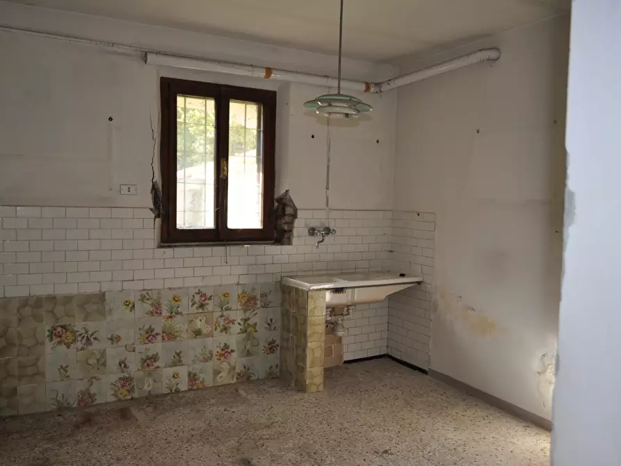 Immagine 7 di Rustico / casale in vendita  in San Quirico a Sissa Trecasali