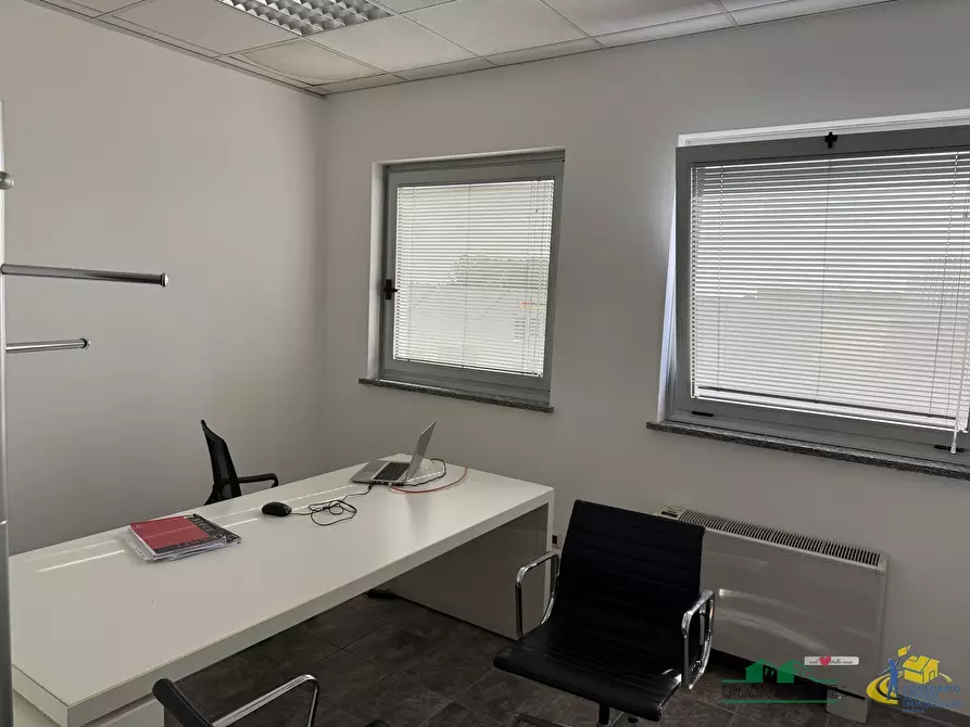 Immagine 8 di Attività artigianale in vendita  in Via Alfred Bernhard Nobel a Parma