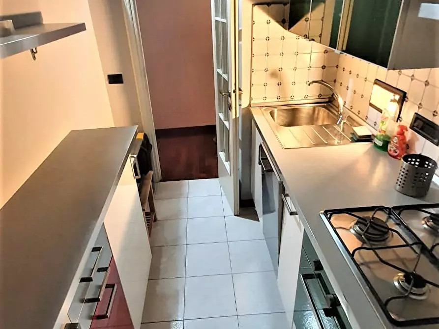 Immagine 8 di Trilocale in affitto  in Borgo Santo Spirito a Parma