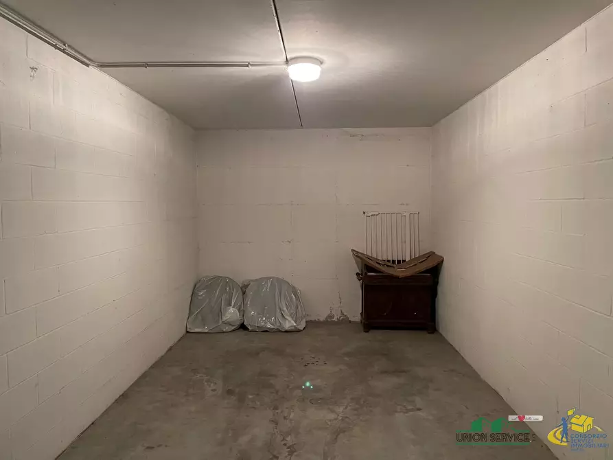 Immagine 14 di Bilocale in vendita  in via sidoli a Parma