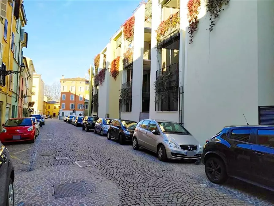 Immagine 38 di Trilocale in vendita  in Borgo delle Grazie 3 a Parma