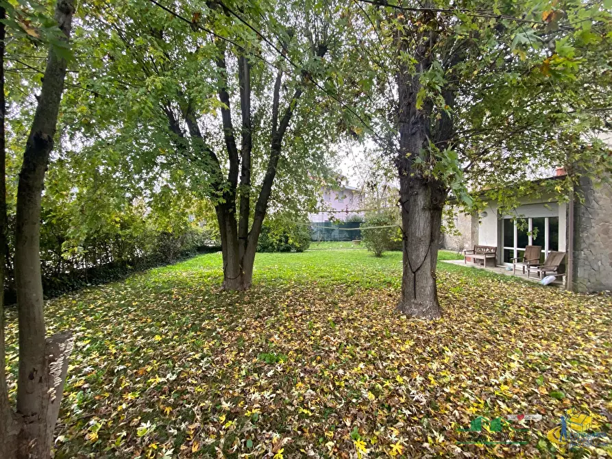 Immagine 22 di Casa bifamiliare in vendita  in Via Giosuè Carducci 3 a Medesano