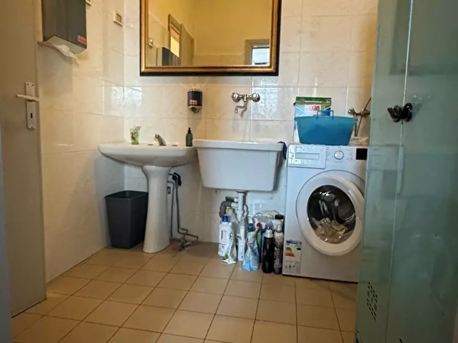 Immagine 20 di Bar / Ristorante in vendita  in Via La Spezia 32 a Collecchio