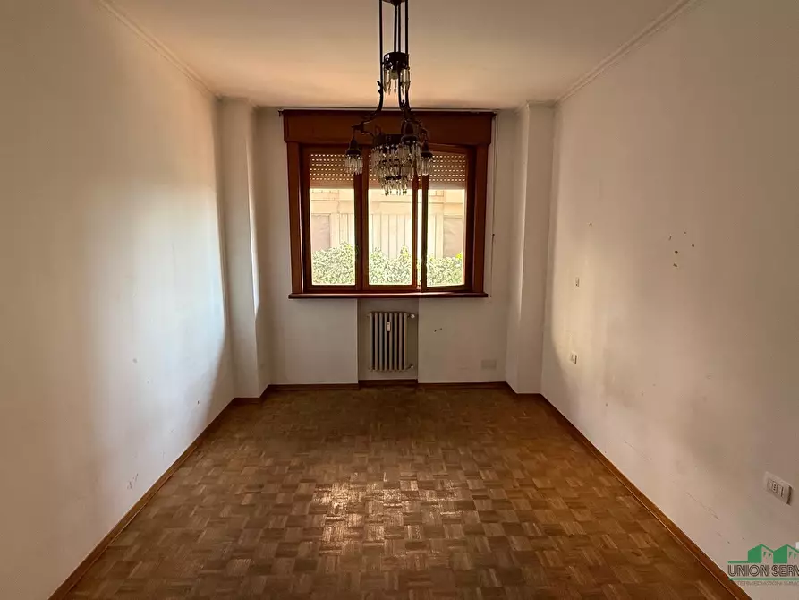 Immagine 16 di Quadrilocale in vendita  in Viale Vittorio Bottego 10 a Parma