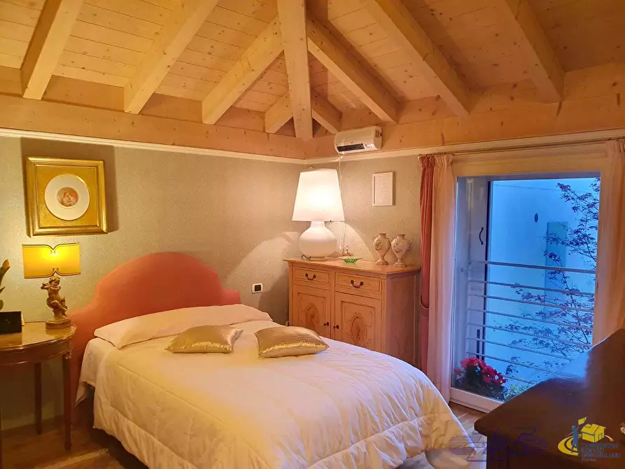 Immagine 28 di Trilocale in vendita  in Via Francesco Cassoli a Reggio Nell'emilia