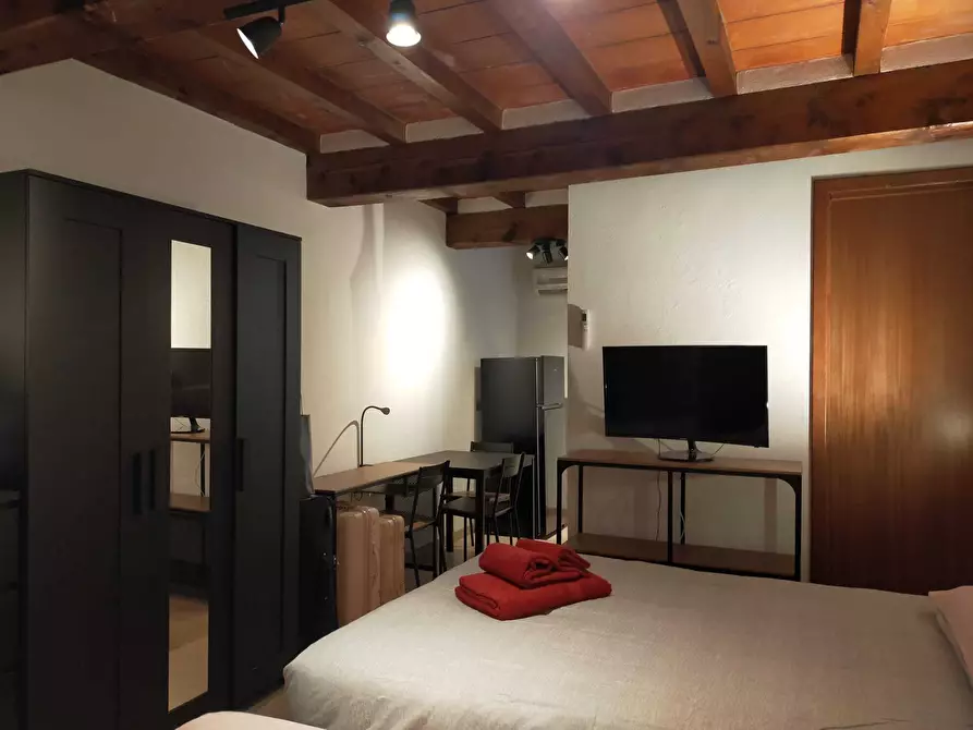 Immagine 8 di Palazzo in vendita  in Strada XX Settembre a Parma