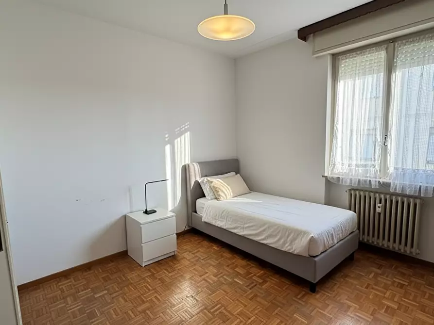 Immagine 17 di Trilocale in vendita  in Strada Luigi Carlo Farini 70 a Parma