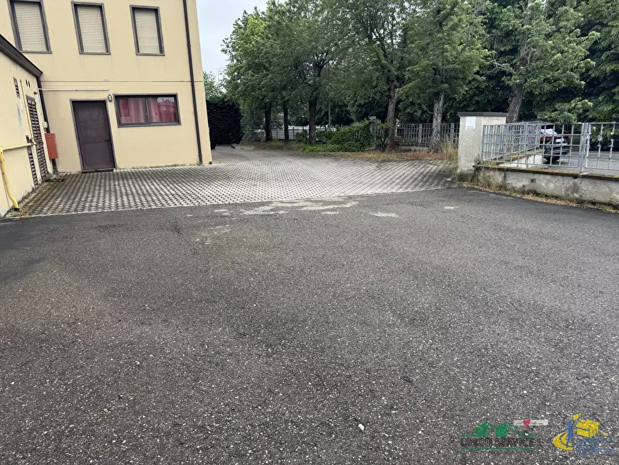 Immagine 3 di Attività artigianale in vendita  in strada provinciale a Sala Baganza