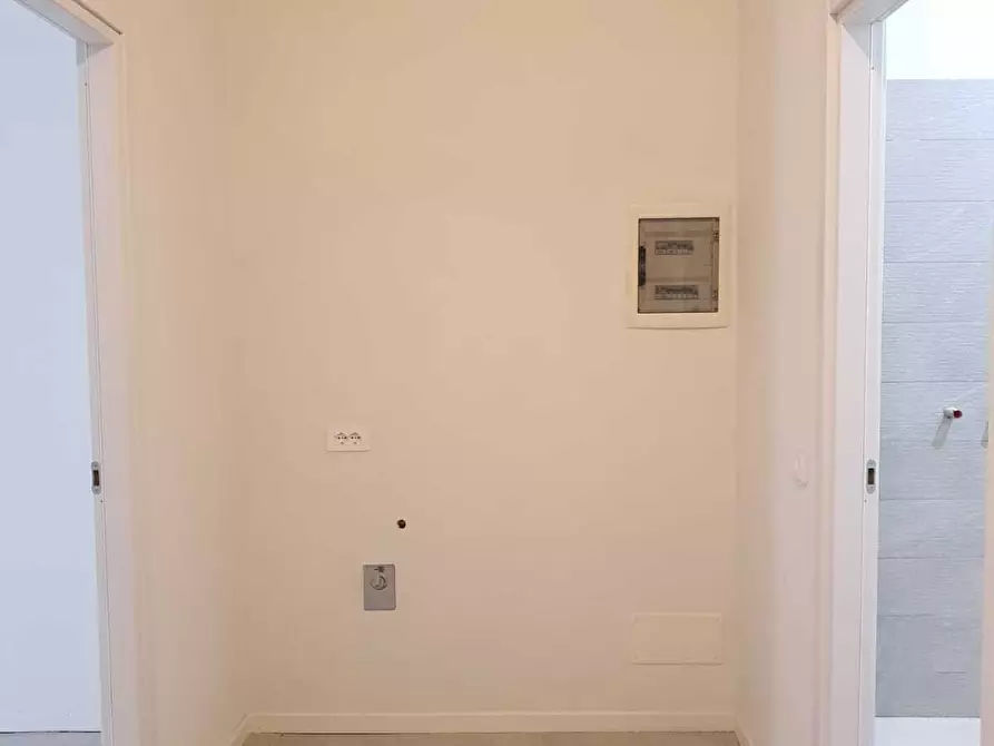 Immagine 12 di Trilocale in vendita  in via solari 25 a Parma