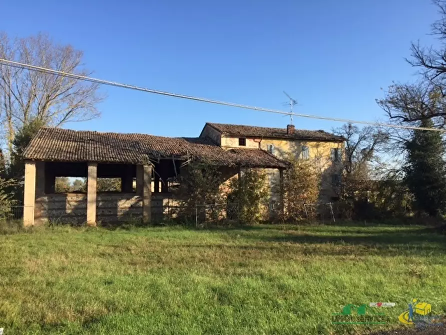 Immagine 1 di Rustico / casale in vendita  a Fontevivo