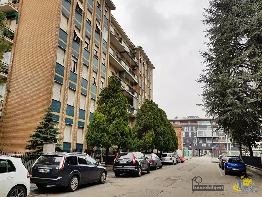 Immagine 3 di Trilocale in vendita  in Parma, Via Brescia 3 a Parma