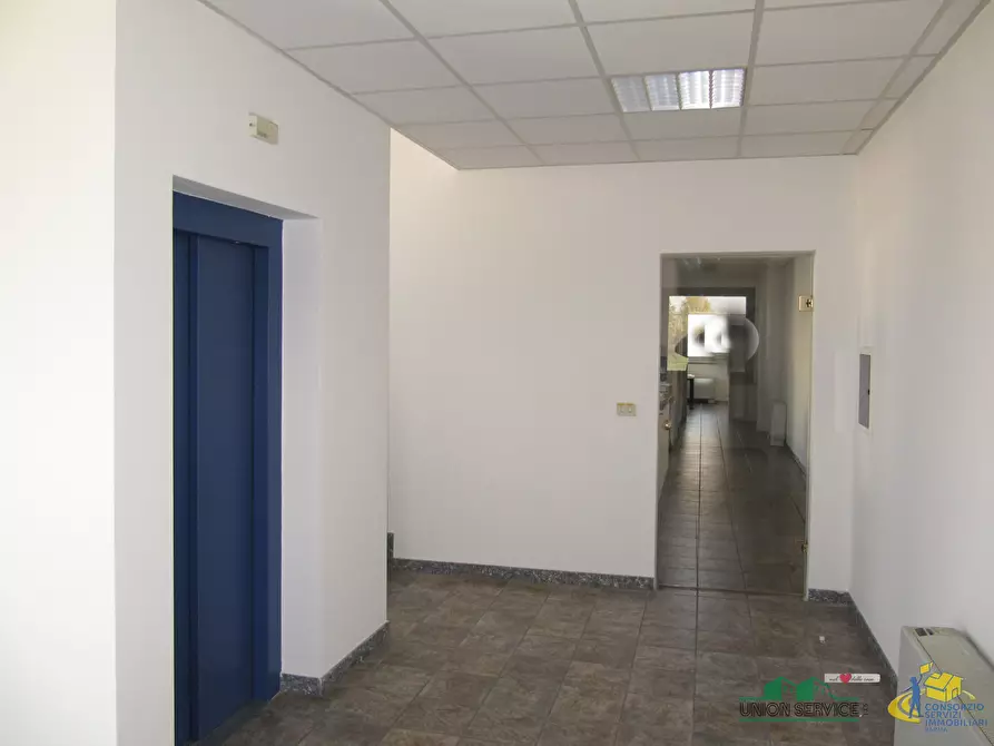 Immagine 5 di Attività artigianale in vendita  in Via Alfred Bernhard Nobel a Parma